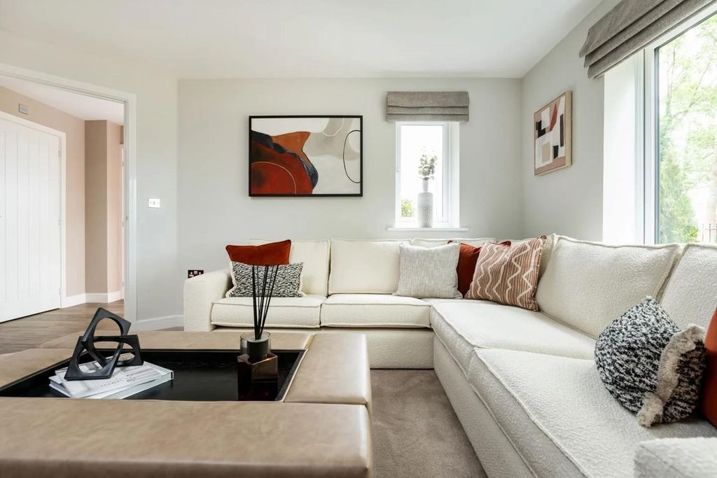 Property photo 2 of 13