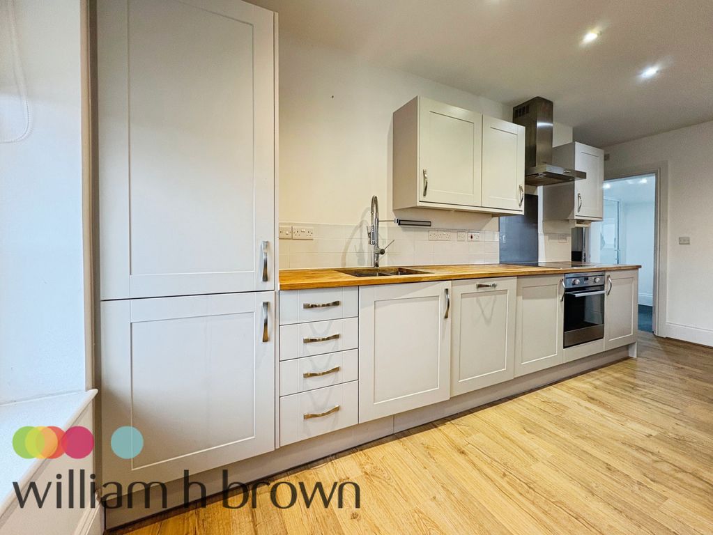 Property photo 3 of 10 View