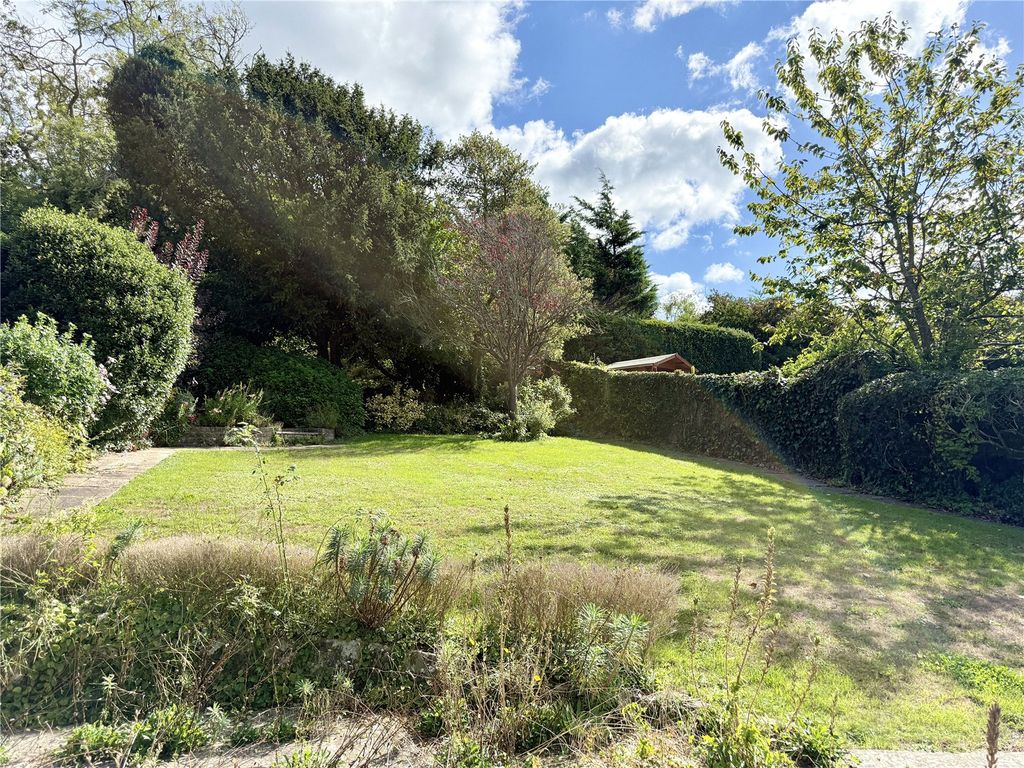 Property photo 3 of 15 Picture No. 12