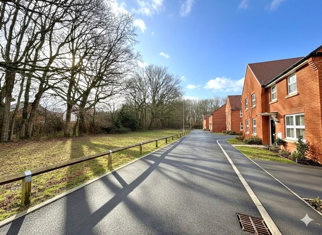 Property photo 2 of 16 Gemini_Generated_Image_4Z6At94Z6At94Z6A.Jpg