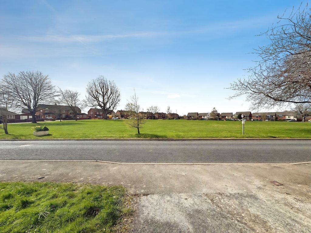 Property photo 2 of 11 Photo 5