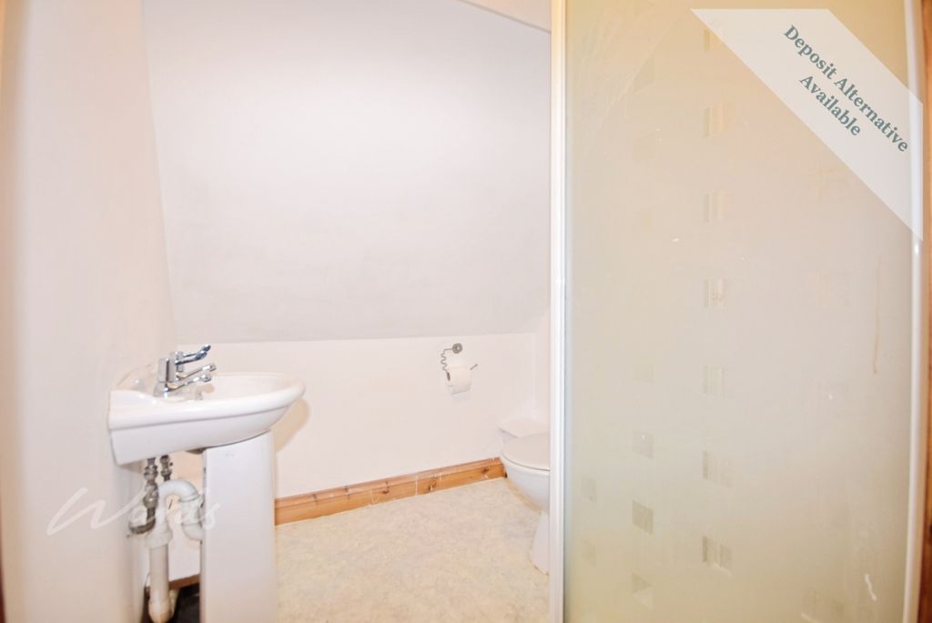 Property photo 3 of 7 Bathroom