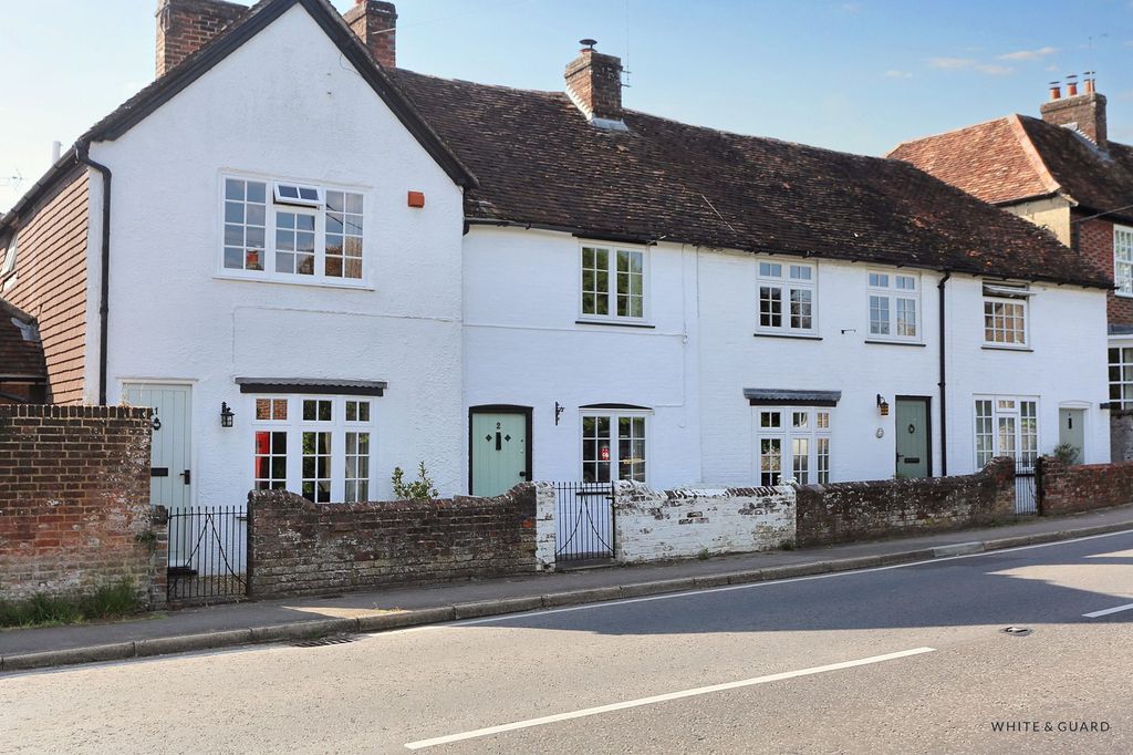 Property photo 1 of 11