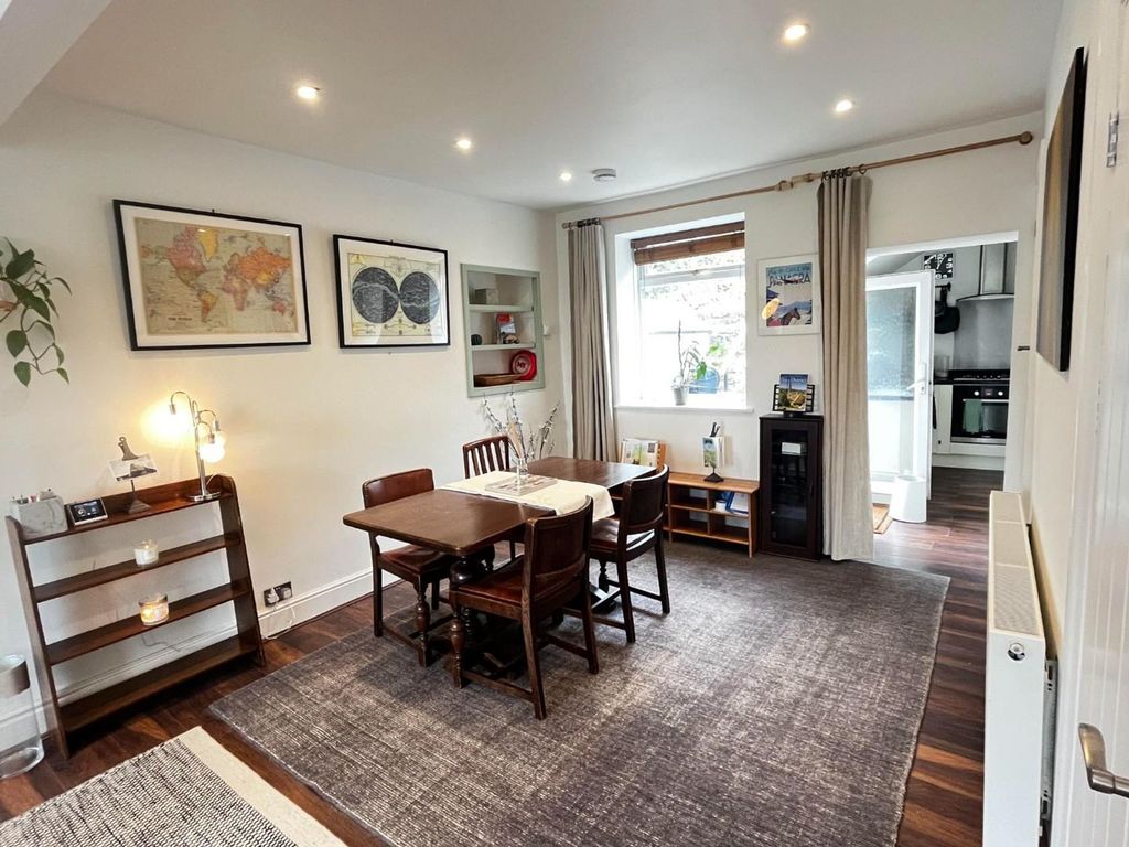 Property photo 3 of 17 Dining Area.Jpg