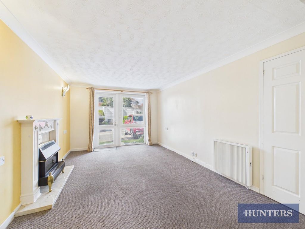 Property photo 2 of 8 Living Room