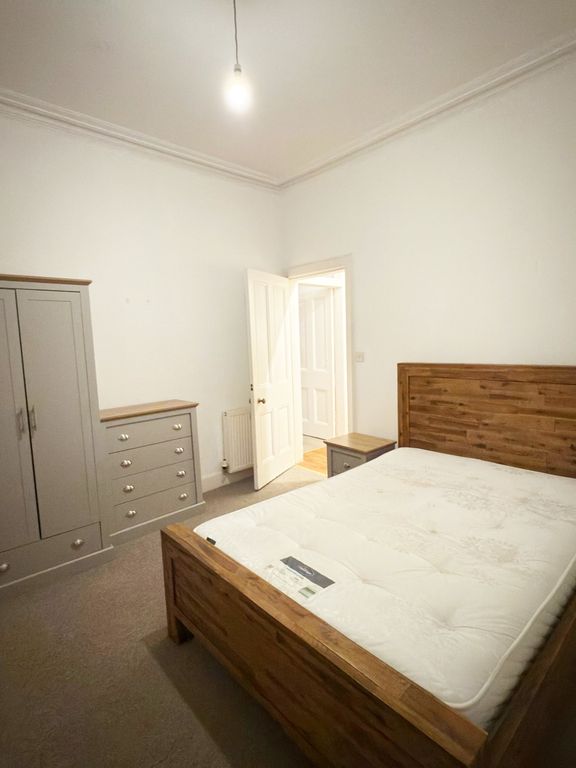 Property photo 3 of 5 Bedroom With Furniture