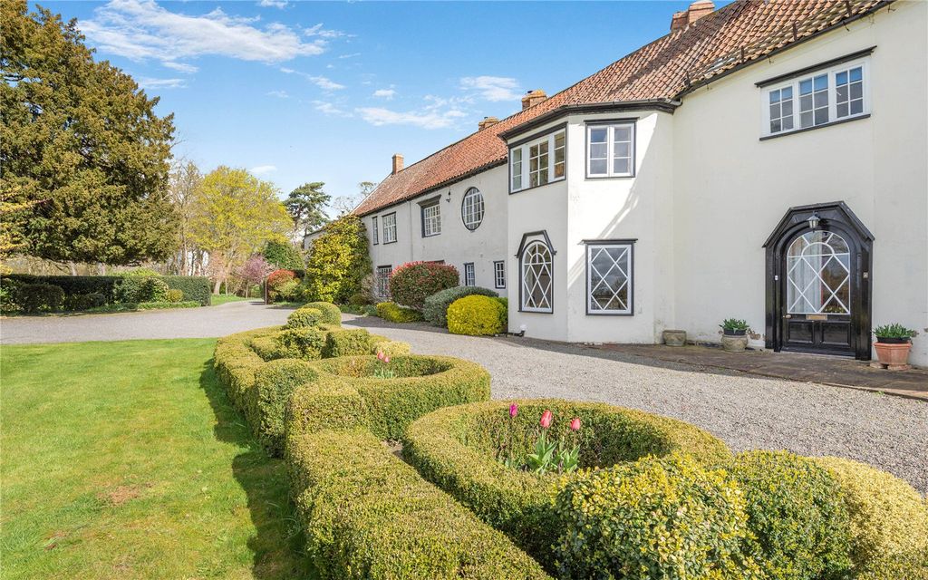 Property photo 2 of 20 Front View