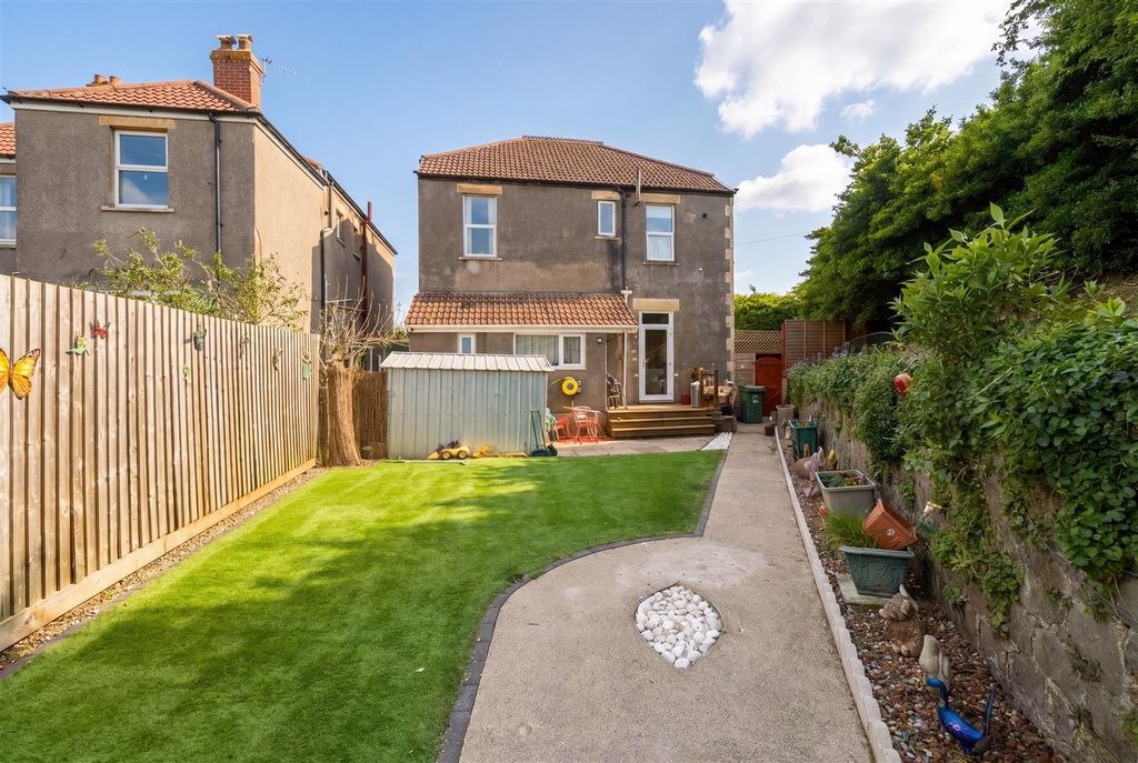 Property photo 2 of 21 Rear Garden