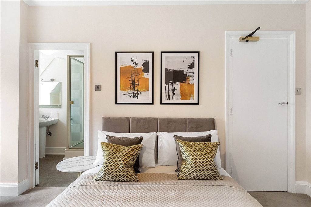 Property photo 1 of 24 Picture No. 07