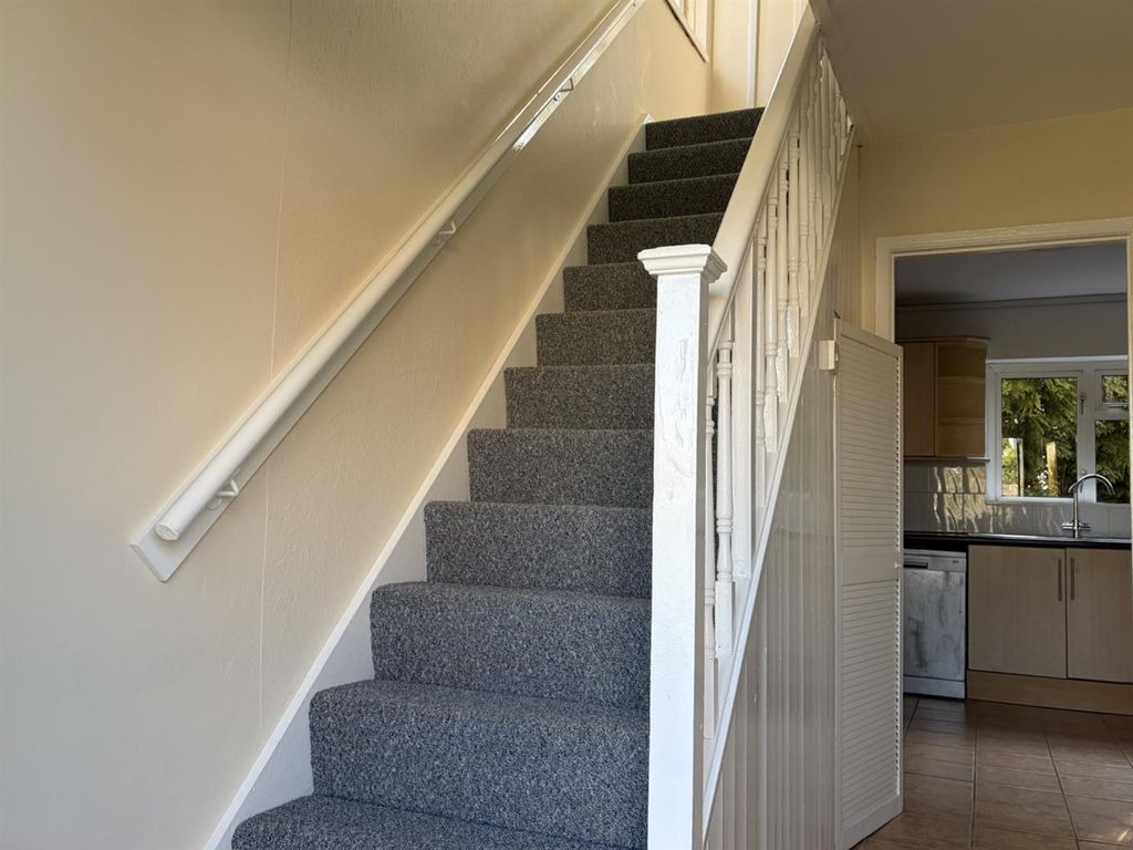 Property photo 3 of 13 605201c0-F936-40Fe-B923-6Bcb61Ab46cd.Jpg