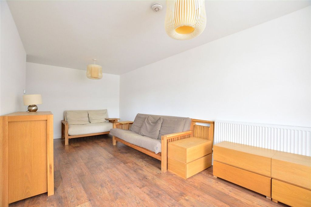 Property photo 3 of 13 Picture No. 24