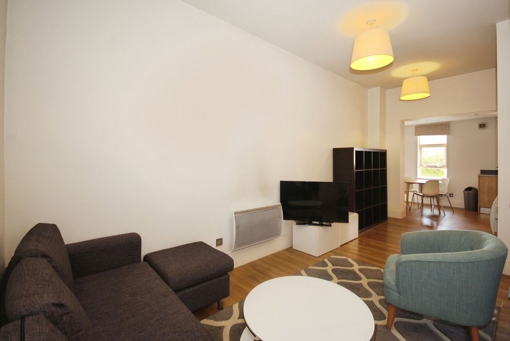 Property photo 2 of 13 Pbox-Img.Jpg
