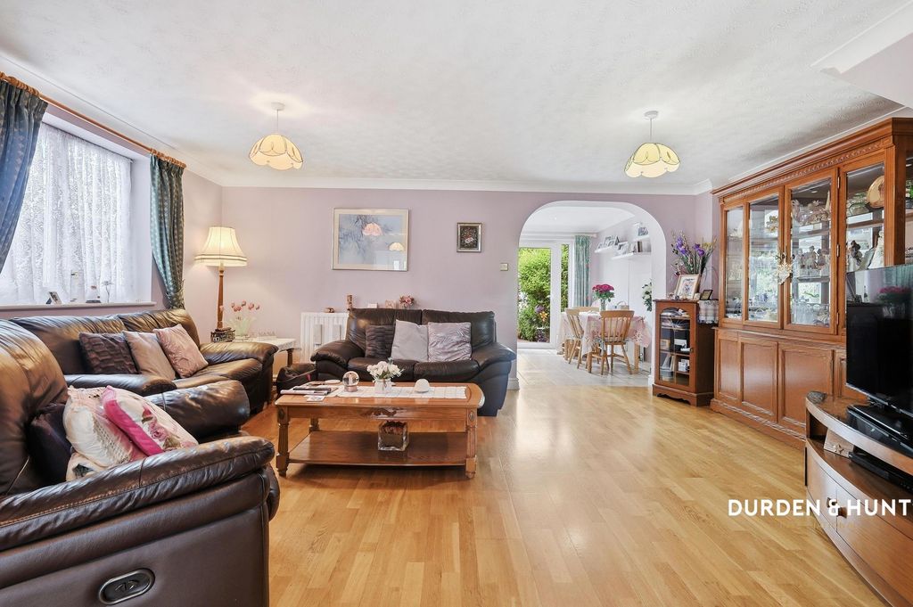 Property photo 2 of 19