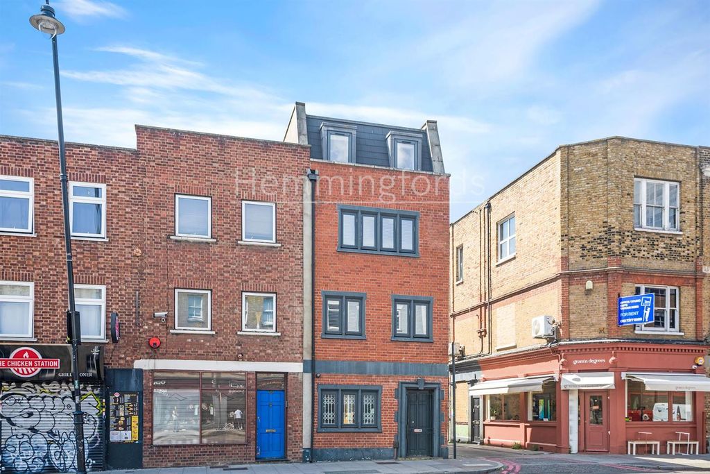 Property photo 1 of 15 03-52Fe83570-Hmf-Jj-Kingsland Rd-4-Medium.Jpg