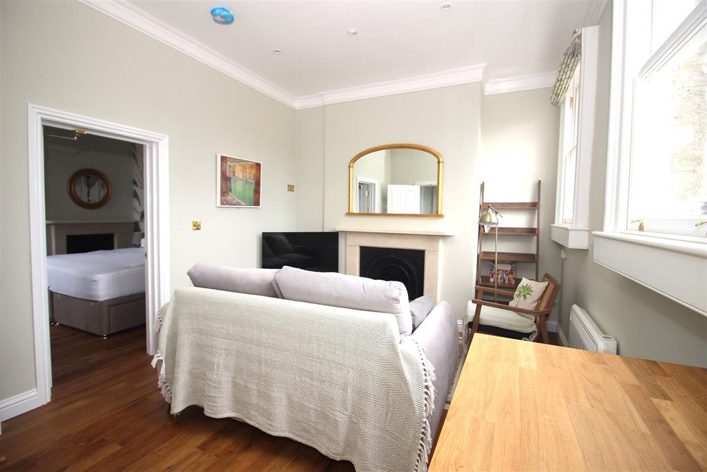 Property photo 2 of 12 Img_1077.Jpg