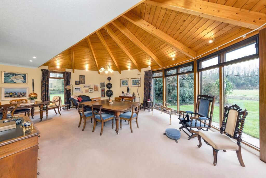 Property photo 2 of 32