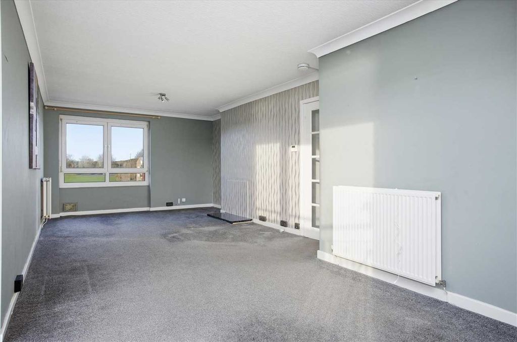 Property photo 3 of 13 Dining Room