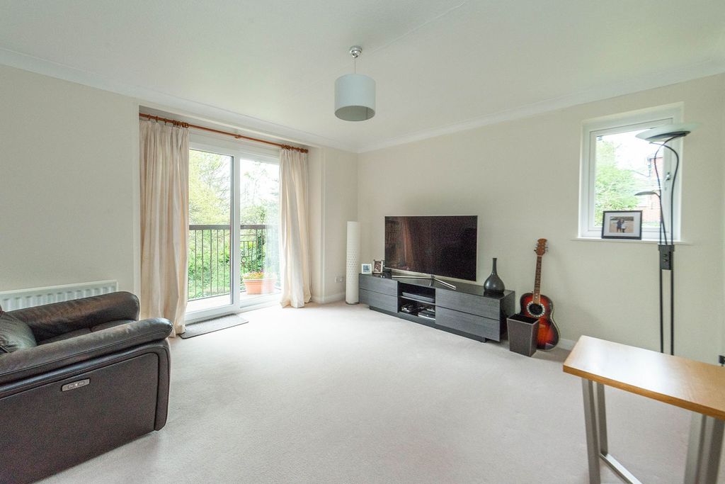 Property photo 2 of 15