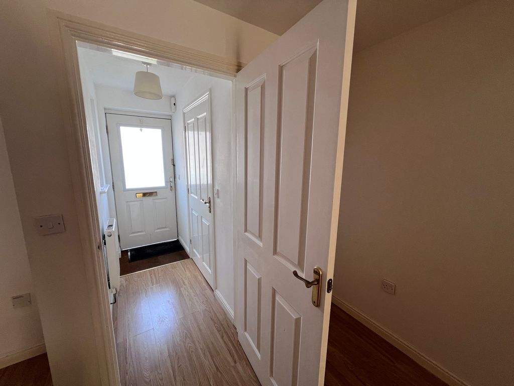 Property photo 2 of 13 Corridor