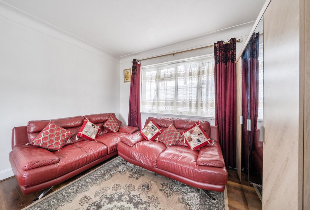 Property photo 3 of 9 1454948-17-69F9E6...