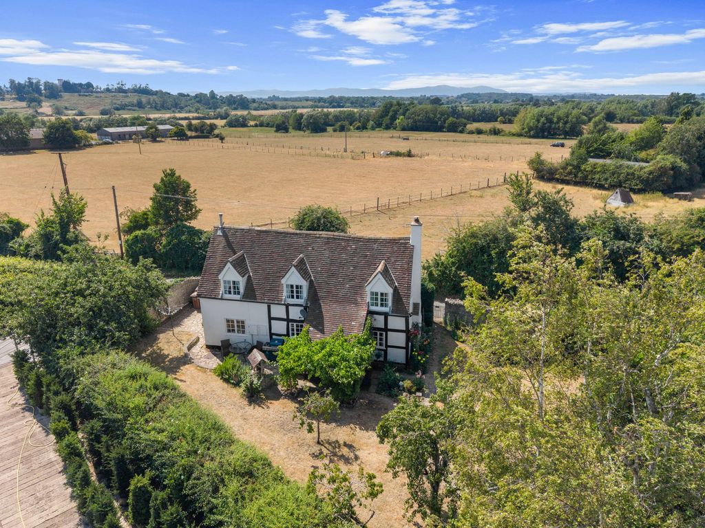 Property photo 1 of 41