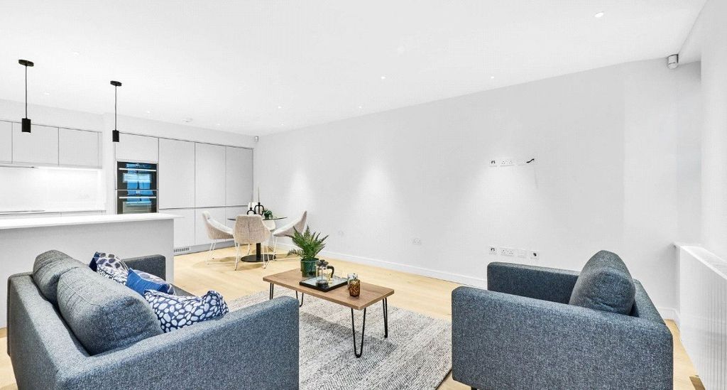 Property photo 3 of 7 Reception Room