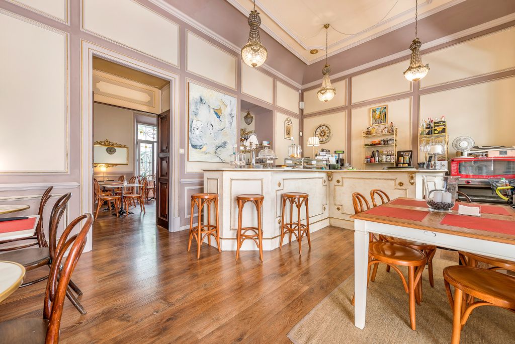 Property photo 2 of 15 Townhouse_Soller_65425_Web-02.Jpg