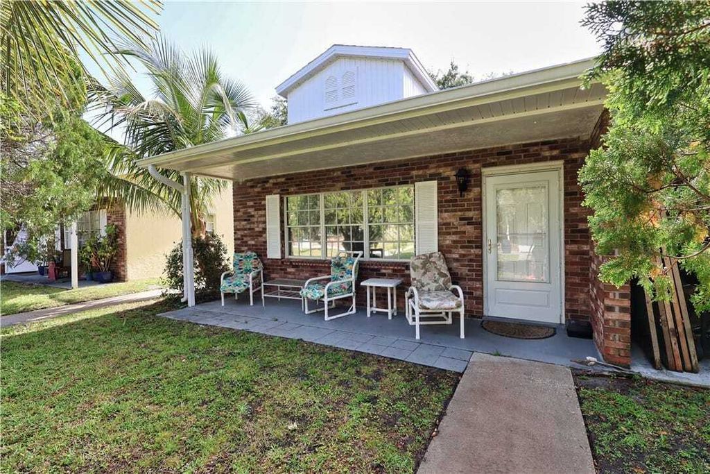 Property photo 1 of 26