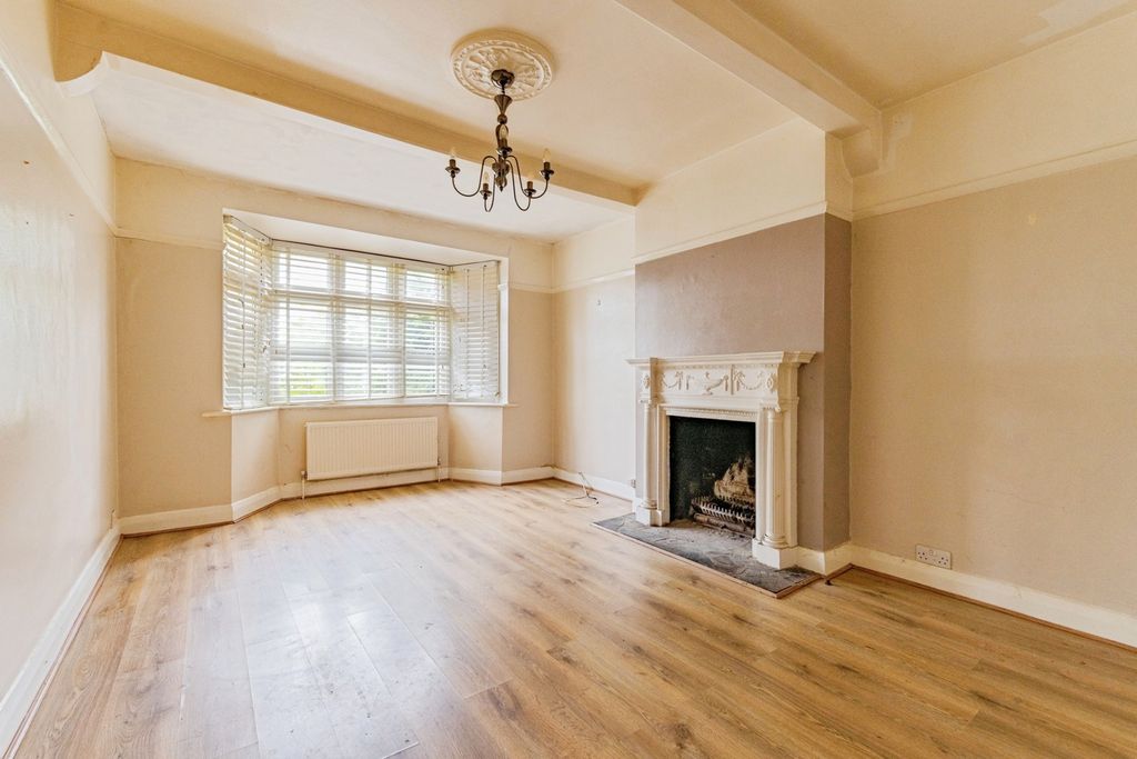 Property photo 2 of 16 Reception Room