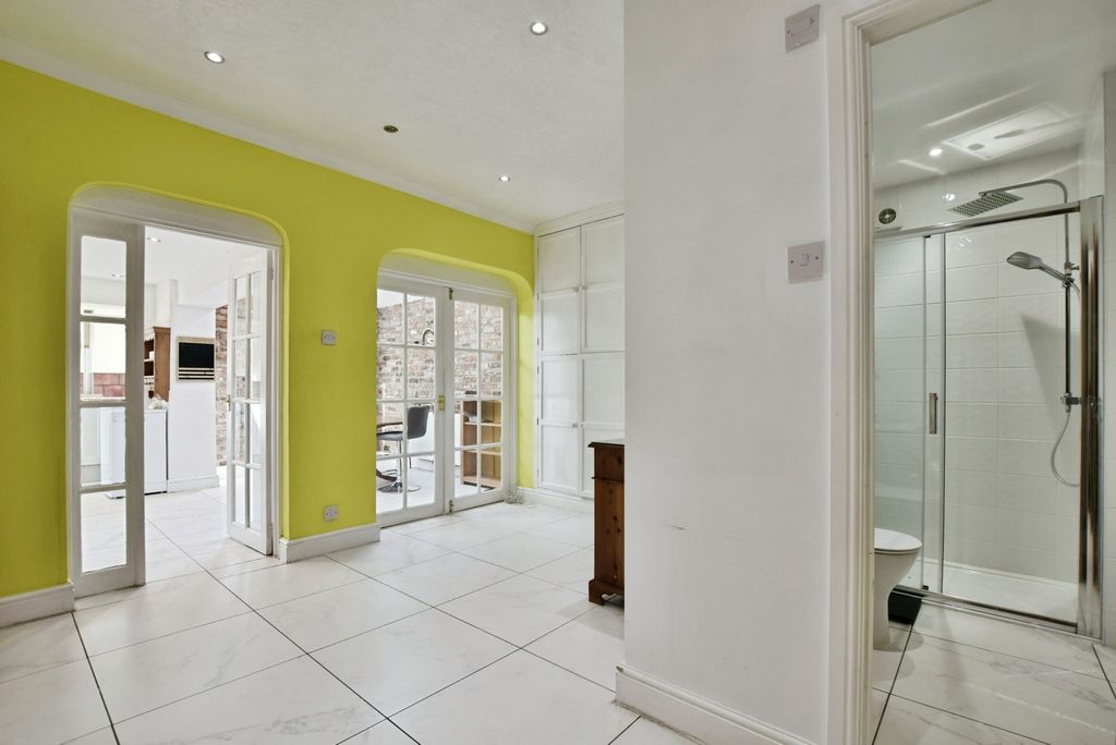 Property photo 3 of 29 Pbox-Img.Jpg