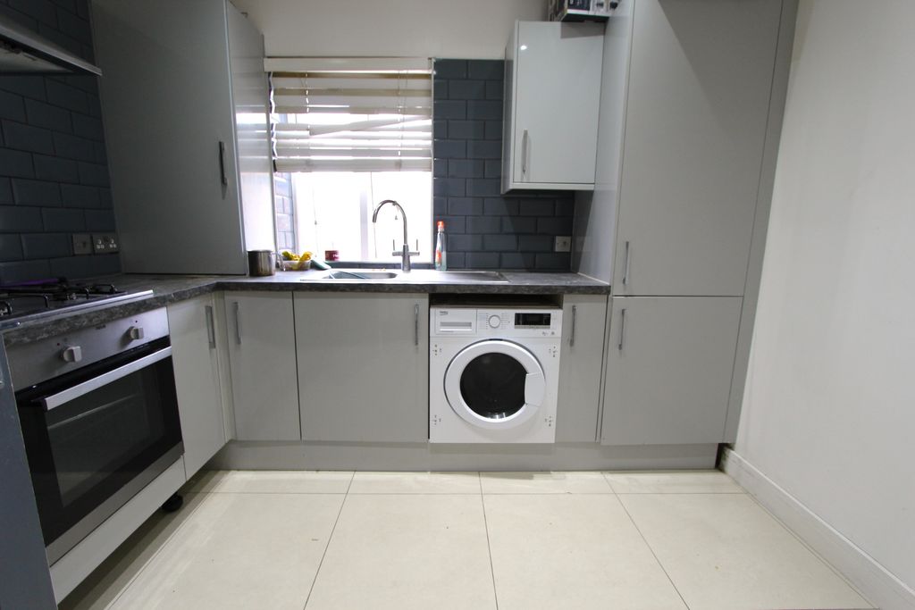 Property photo 1 of 11 Main Image