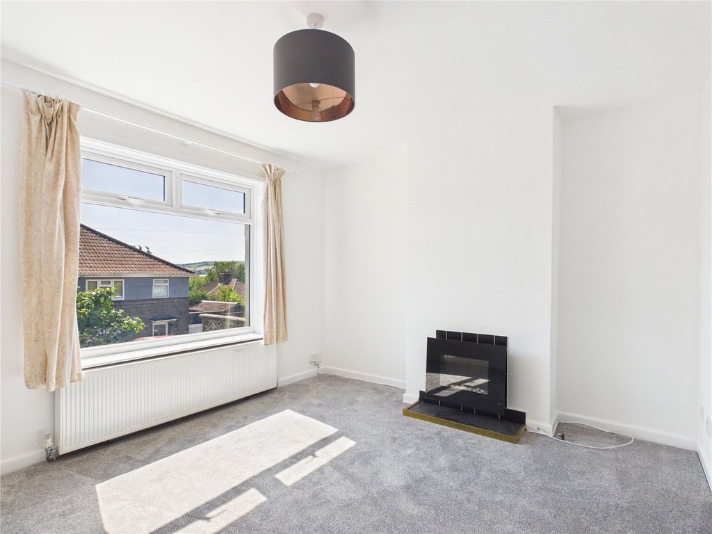 Property photo 2 of 10 Picture No. 21