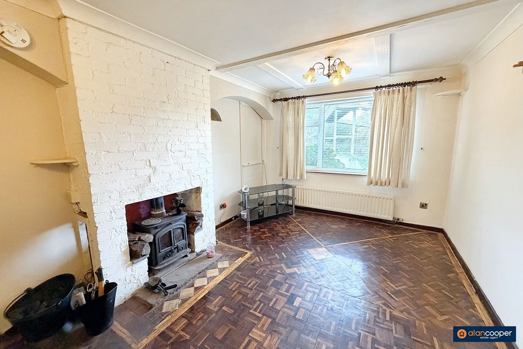 Property photo 2 of 10 4613223