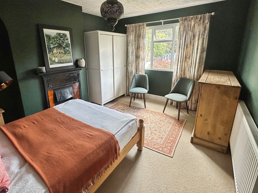 Property photo 2 of 20 Bedroom One