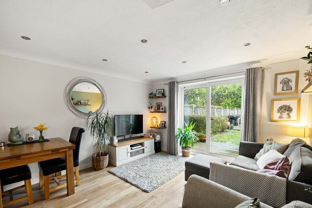 Property photo 2 of 14