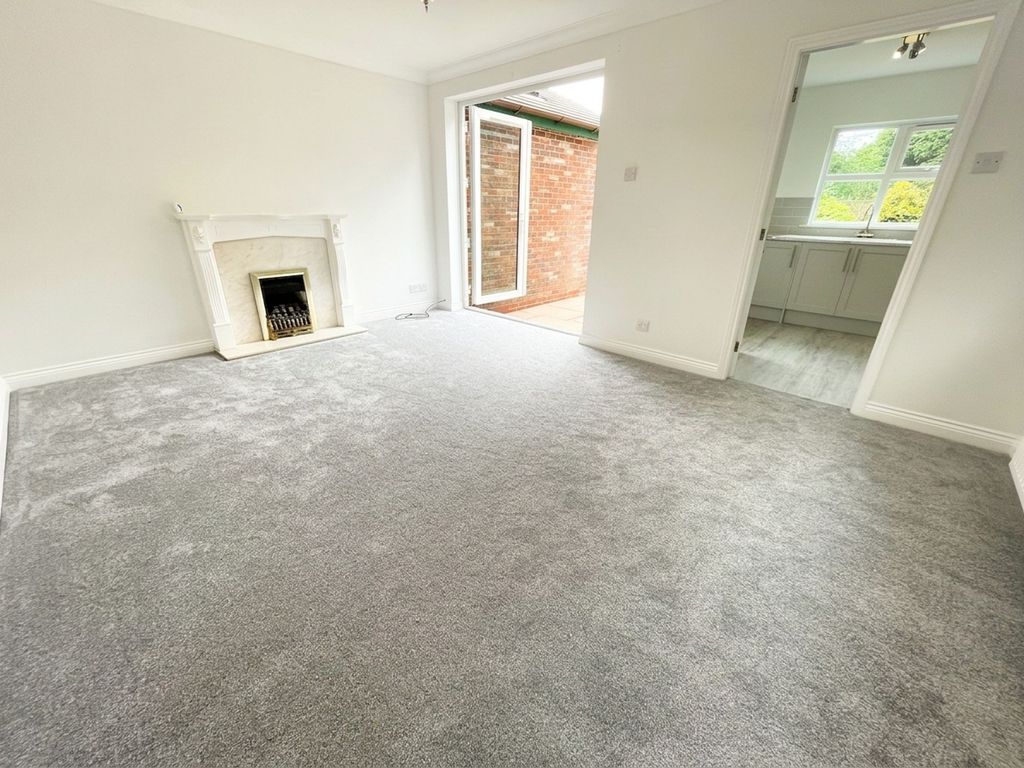 Property photo 2 of 36