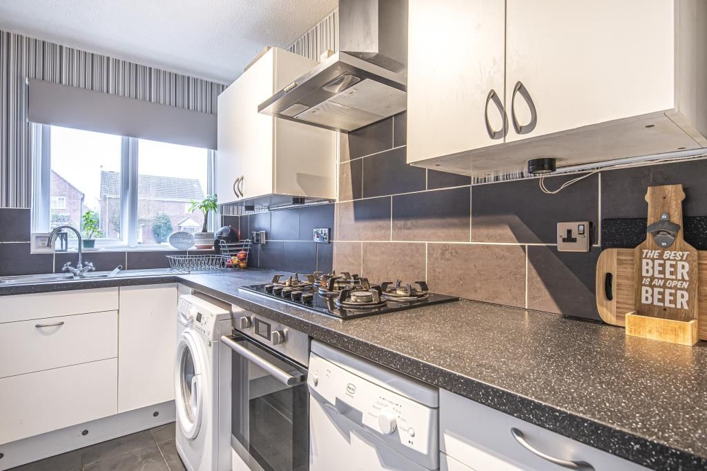 Property photo 3 of 10 Living Room