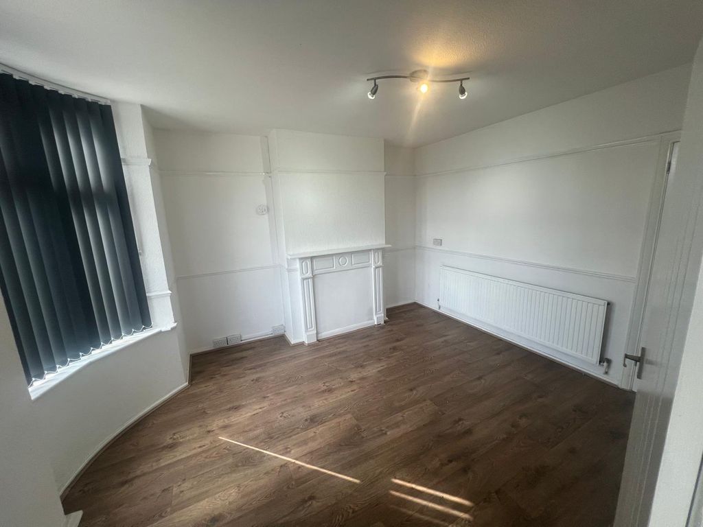 Property photo 3 of 11 Picture No. 06