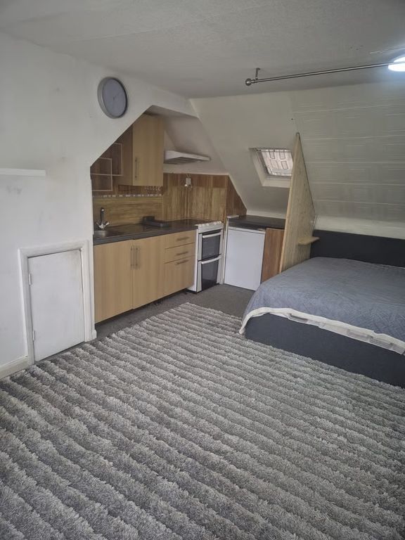 Property photo 2 of 6