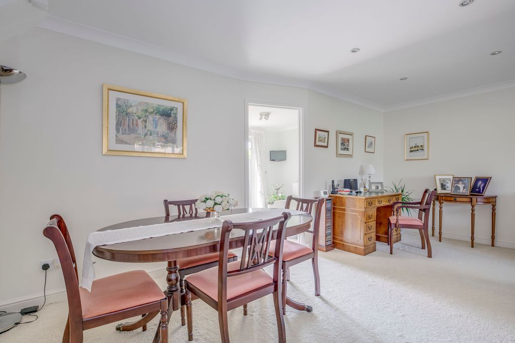 Property photo 3 of 15