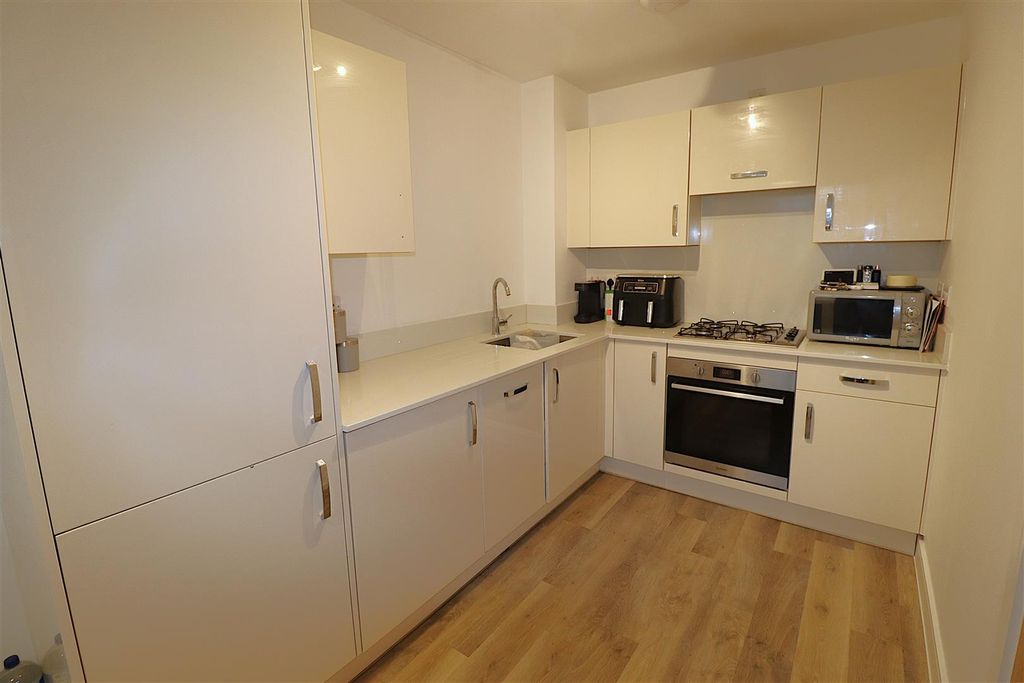 Property photo 2 of 18 Img_6094.Jpg