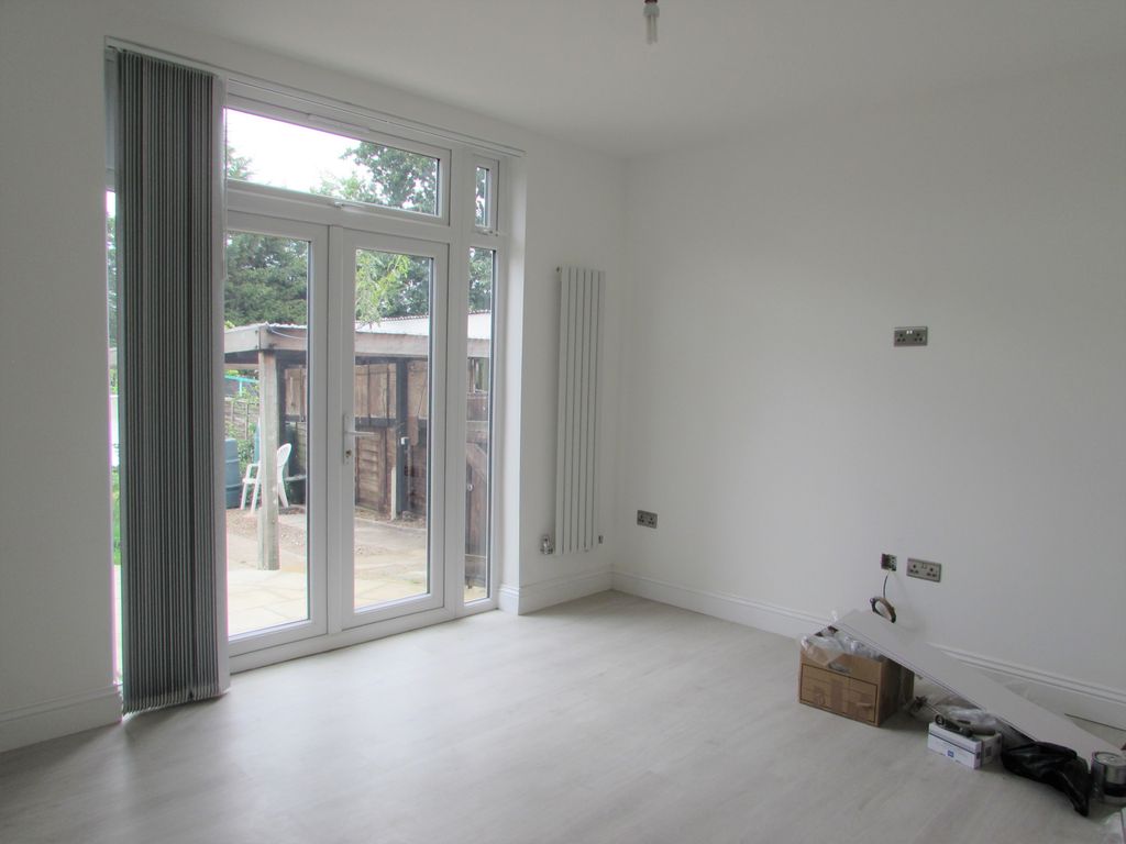 Property photo 3 of 14 Gallery