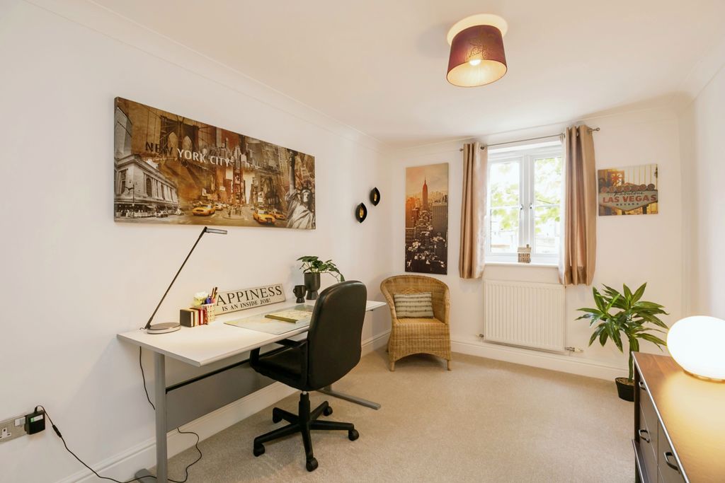 Property photo 3 of 12 Photography