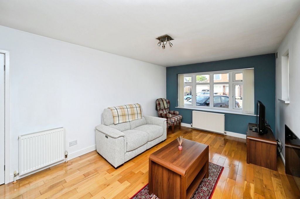 Property photo 2 of 18 Pbox-Img.Jpg