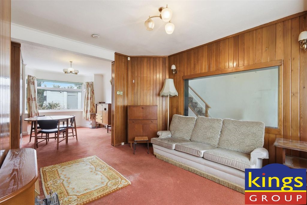 Property photo 2 of 21