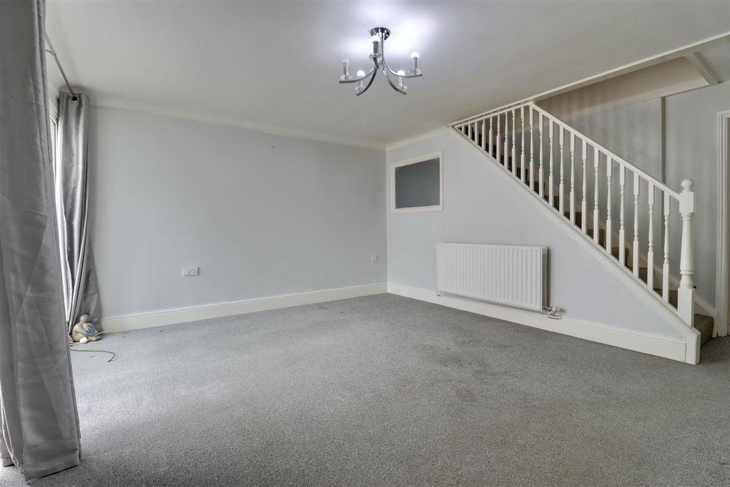 Property photo 2 of 12 8Eb45Cf0-3E03-4C29-B6Dd-0815E5B28Fbf_1_201_A.Jpeg