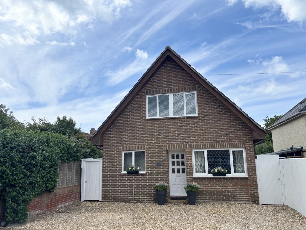Property photo 1 of 13 Front