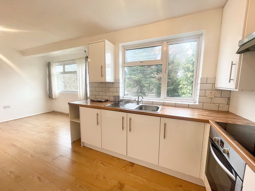 Property photo 2 of 13 Kitchen