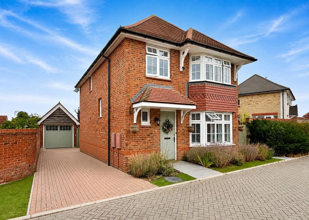 Property photo 1 of 24 67A058CE-84Af-46F5-B670-0D87607A8Fd2.Png