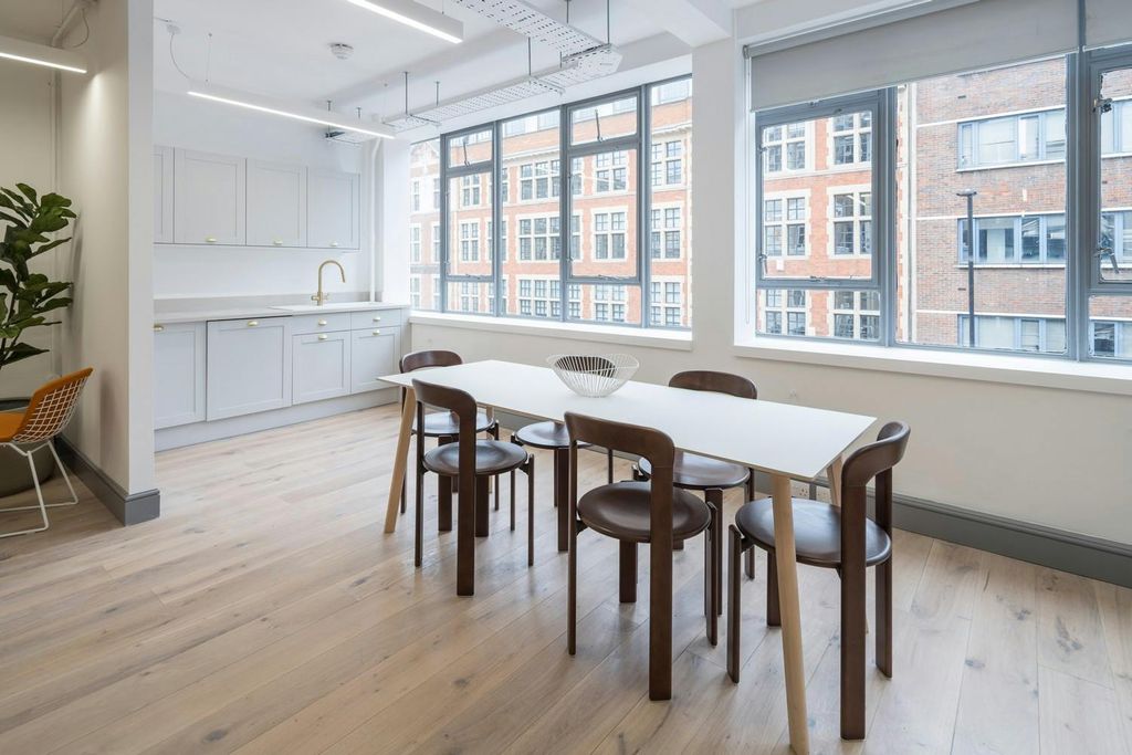 Property photo 2 of 16 2nd Floor